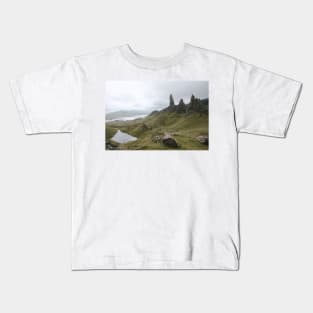 The Old Man of Storr - Landscape Photography Kids T-Shirt
